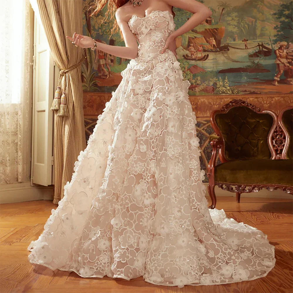 Abiti da sposa classici a collo alto con applicazioni di fiori senza maniche a trapezio da sposa Abiti da sposa personalizzati