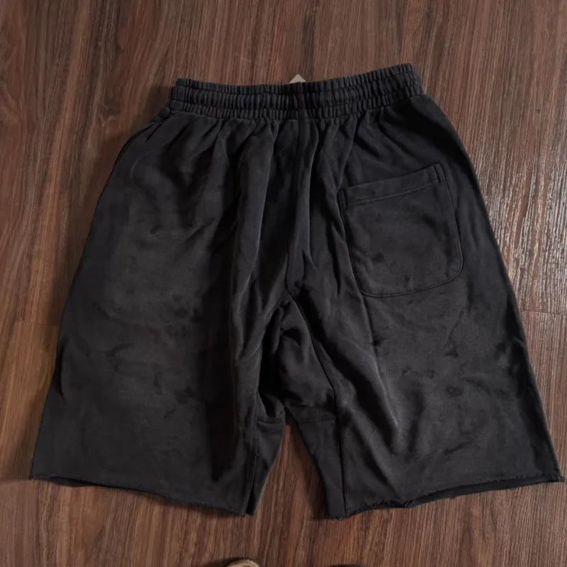 Red Retro Cracked Letter Print High Street Washed Distressed Saint Shorts Men Women Elastic Drawstring Sports Cropped Pants