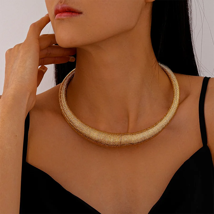 Exaggerated Heavy Metal Chunky Torques for Women Trend Gold Color Punk Thick Chokers Necklaces Grunge Party Strand Jewelry F