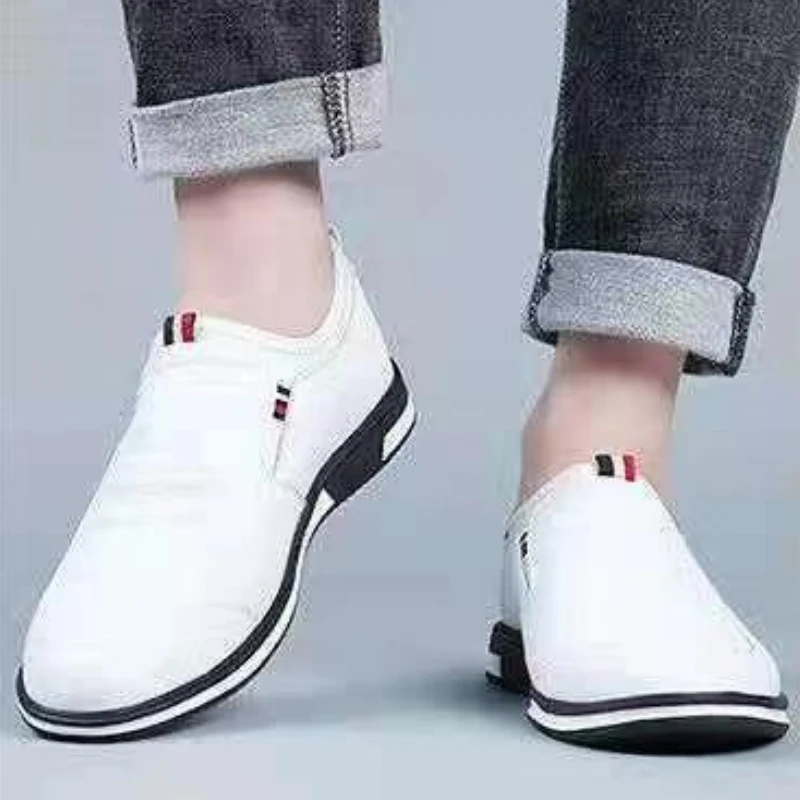 Sapatos casuais de negócios masculinos confortáveis sapatos planos moda respirável mocassins masculinos 2025 novos sapatos masculinos resistentes ao desgaste zapatillas