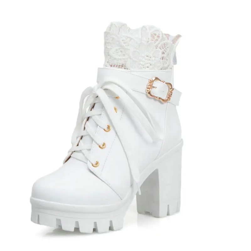 

Белые ботильоны на платформе с круглым носком, кружевной отделкой, ремешком с пряжкой, завязками и квадратным каблуком для косплея
