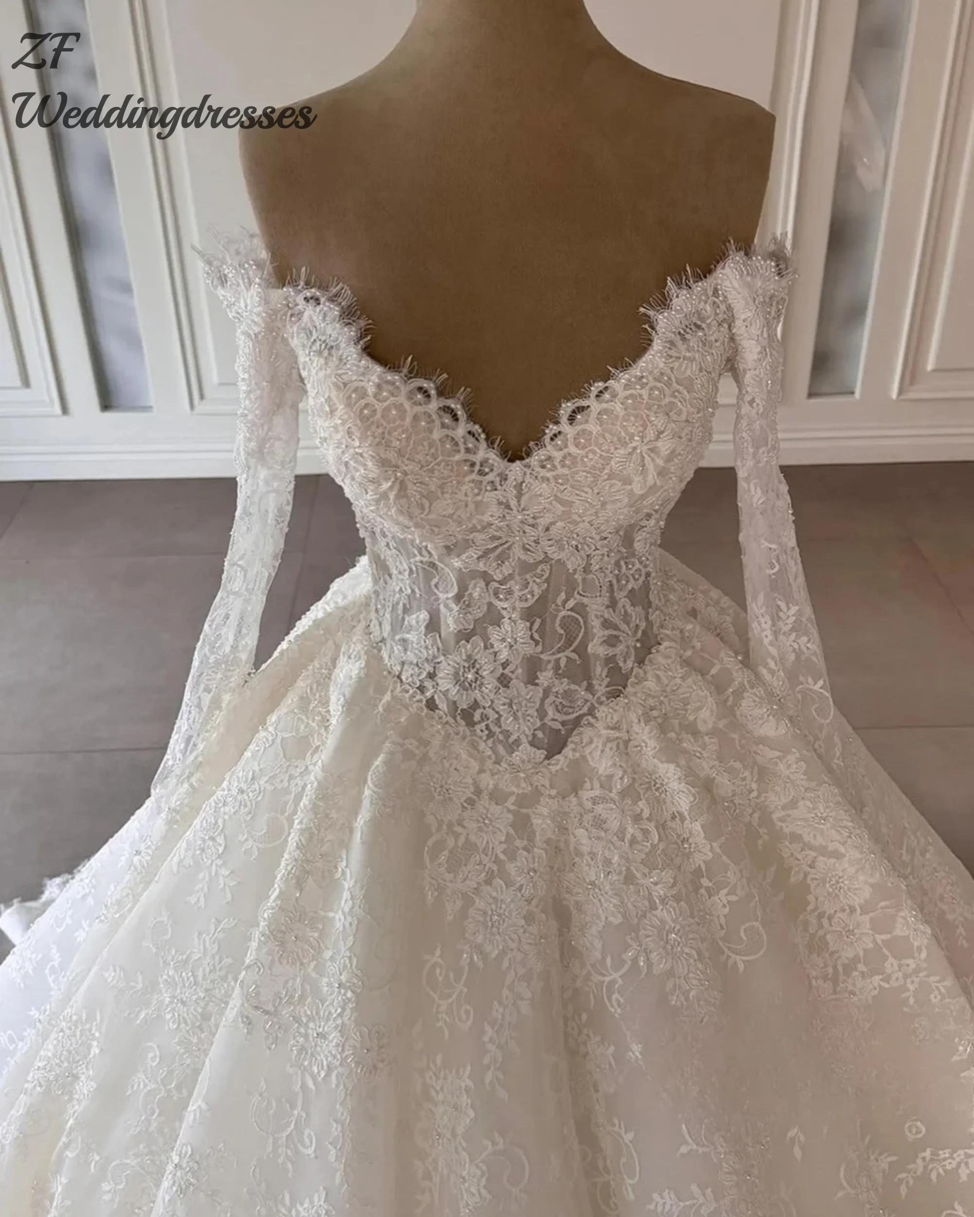Long Sleeves V Neck Lace Luxury Wedding Dresses for Woman Bride Customized Pearl Corset Bridal Gown Ball Gown Vestidos De Novia