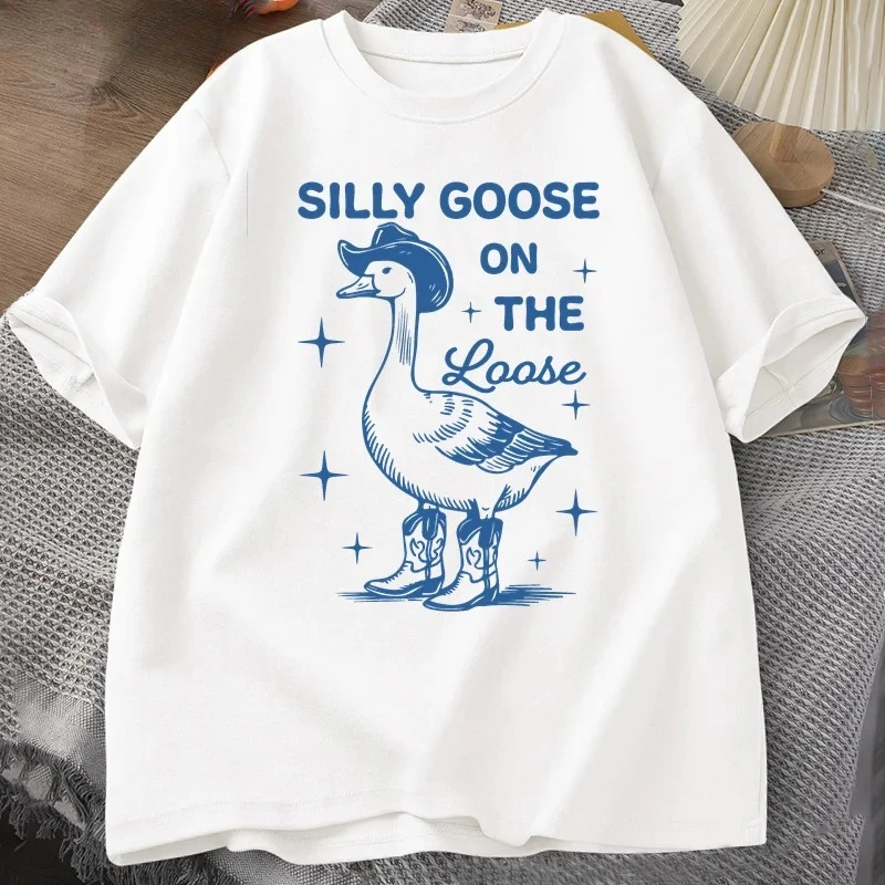 

Silly Goose on The Loose T Shirts for Women Funny Cowgirl Western Tee Shirt Fashion Round Neck Graphic Summer T-shirt Clothes
