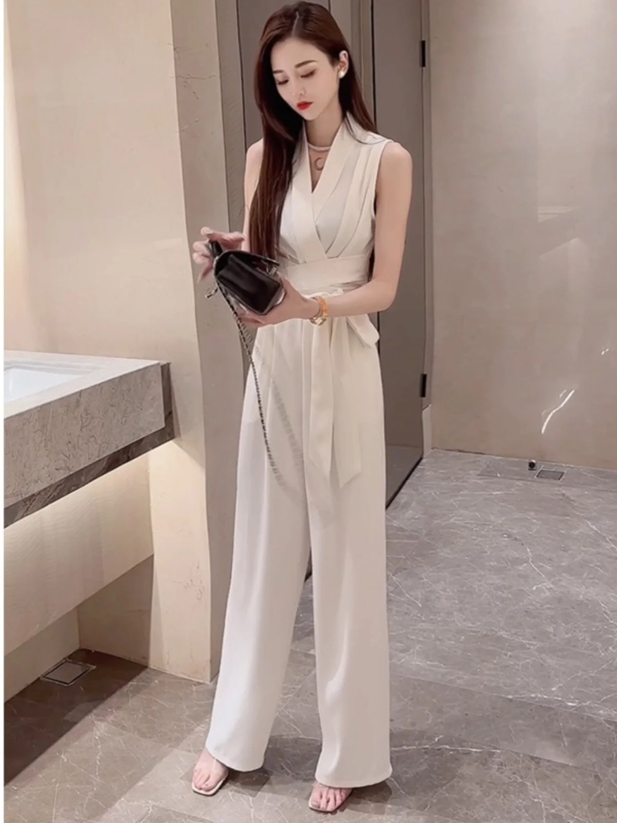 Summer Casual Faionable V-Ne Svel T-irt Onesie Two-Piece Set Women's Clothing Ele Youthful Brand New 2023
