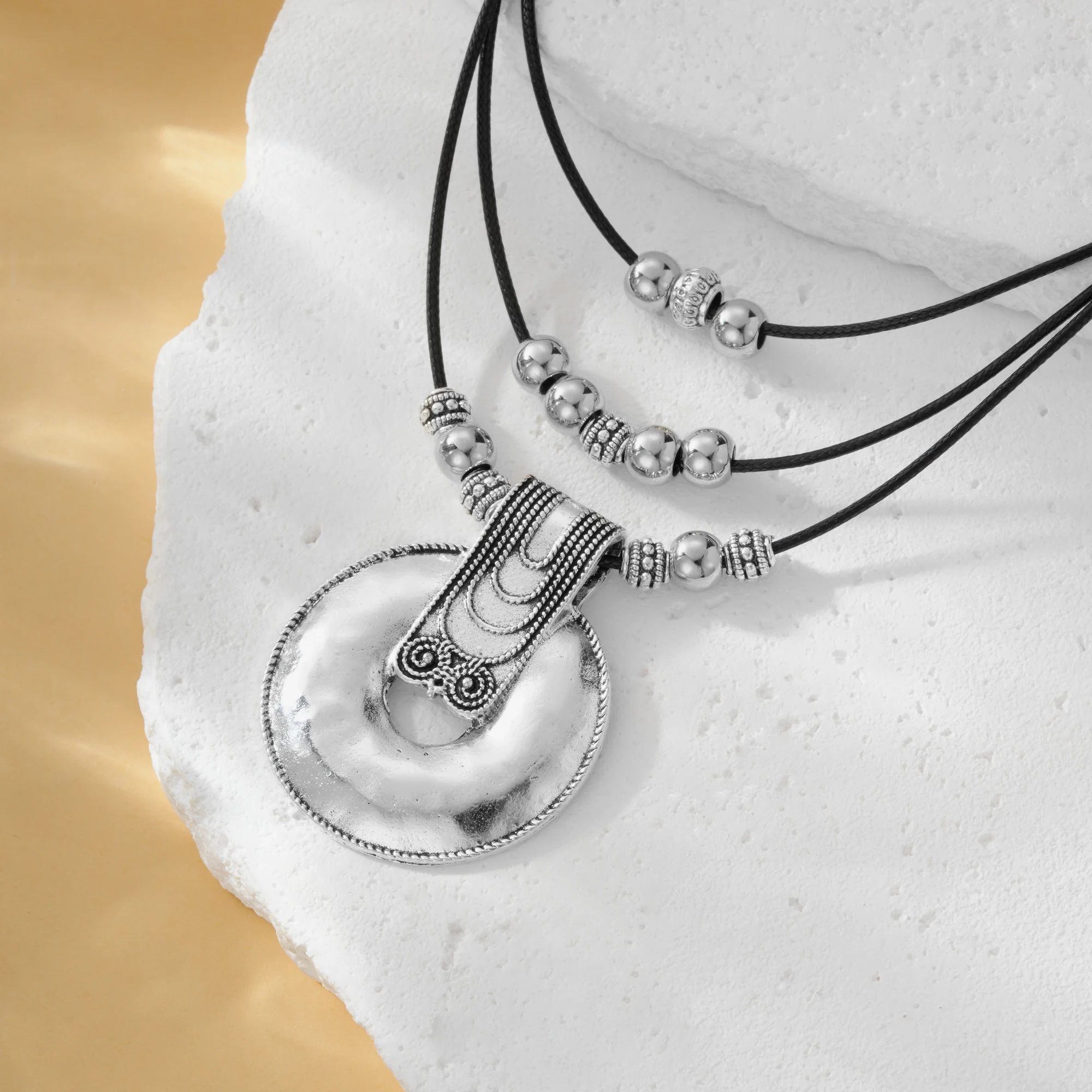 

Ethnic Style Vintage Multi-layer Leather Cord Silver Color Round Pendant Necklace Women’s Daily Party Gifts Jewelry Accessories