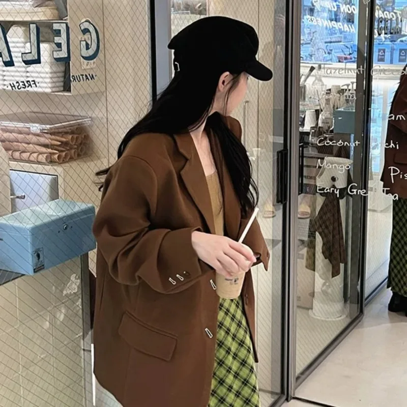 

Retro Coffee Colored Suit Jacket for Women 2025 New Autumn Mid To Long Style Loose and Luxurious Casual Coat Female Clothing
