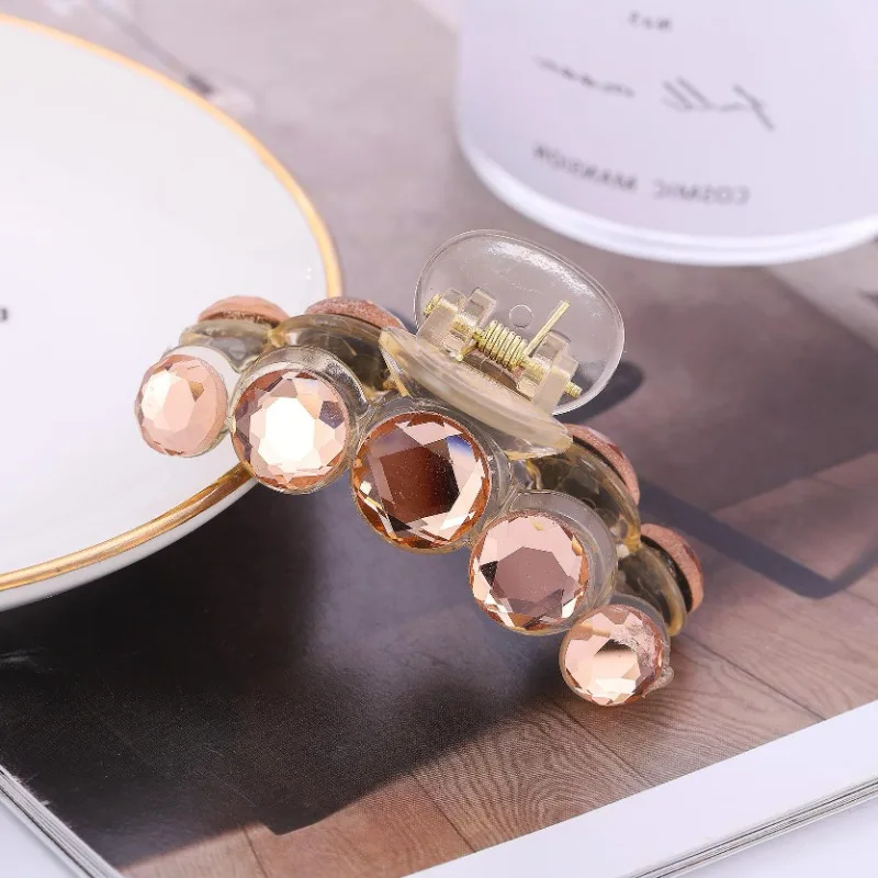 

Elegant Crystal Hair Claw Clip - Medium Size Rhinestone Snap Clip, Stylish Hair Accessories for Women & Girls