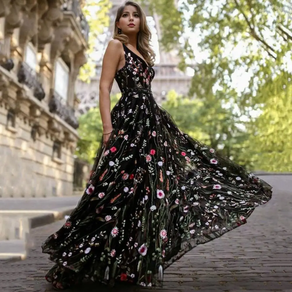 Long V-neck Embroidered Dress A-line Dress Elegant Floral Embroidery Maxi Dress for Women V Neck A-line Ball Gown for Cocktail