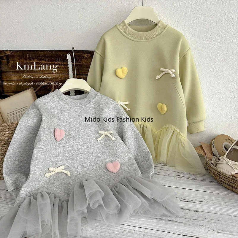 Girls' Fleece-Lined Top 2025 Style Korean-inspired Sweet Little Heart Mesh Fashionable Baby Girl Stylish Warm Sweatshirt