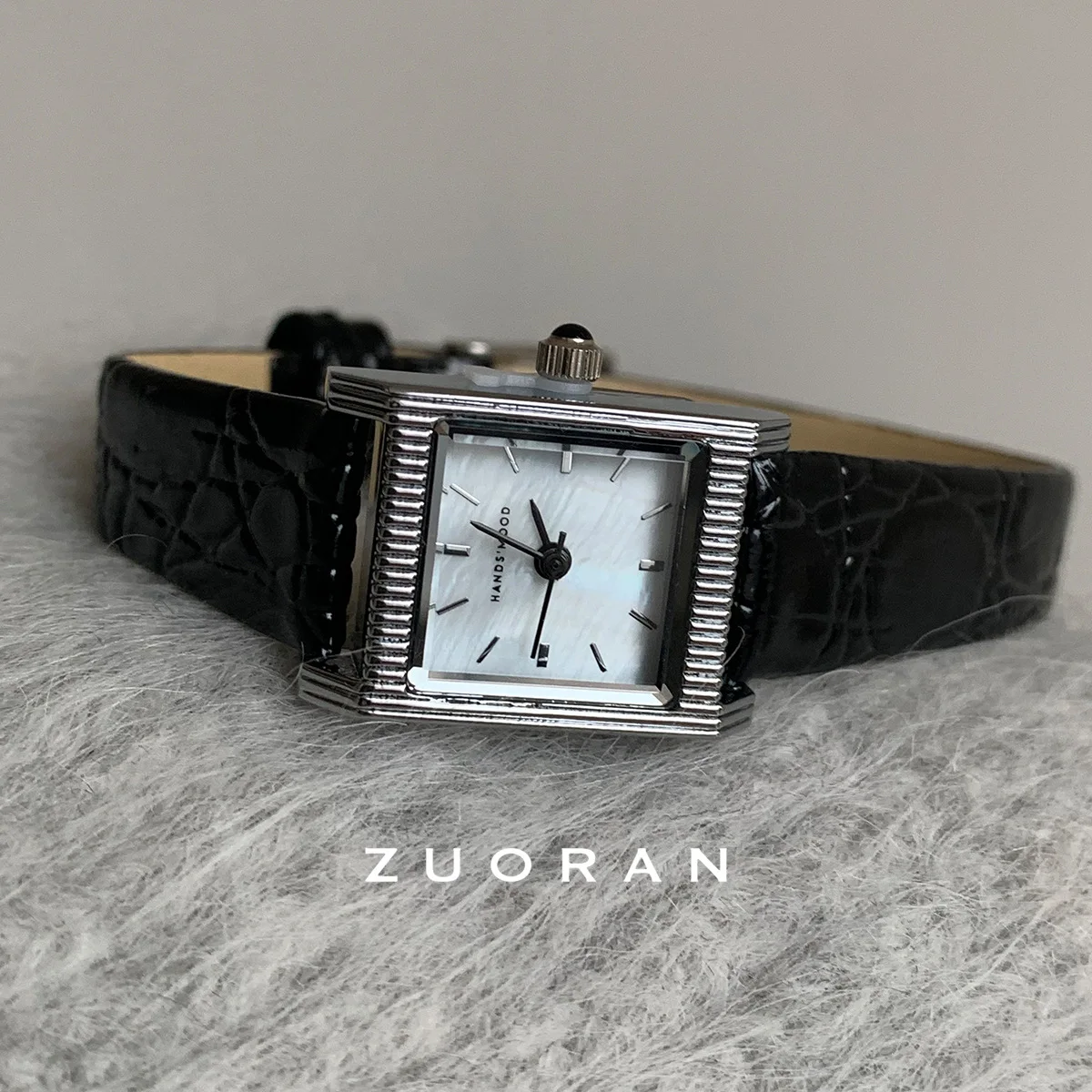 ساعة نسائية أنيقة، شكل مربع، كلاسيكية وأنيقة، ساعة يد نسائية متطورة، مثالية كهدية للنساء. #4
