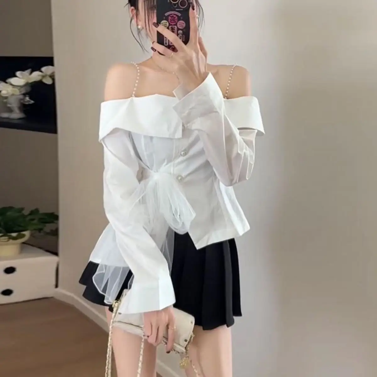 Off-shoulder Mesh Streamer Shirt Female Hot Girl Niche Temperament Slim and Versatile Suspender Top