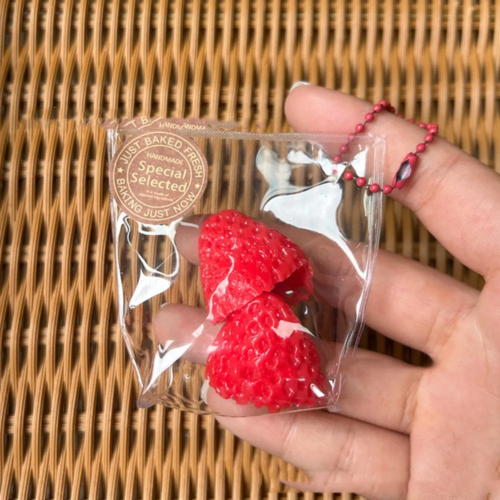 Mooi Nep Fruit Zacht Langzaam Rebound Speelgoed Aardbei Kiwi Squeeze Sleutelhanger Kantoorpersoneel Interessante Kinderen Tas Hanger Geschenken