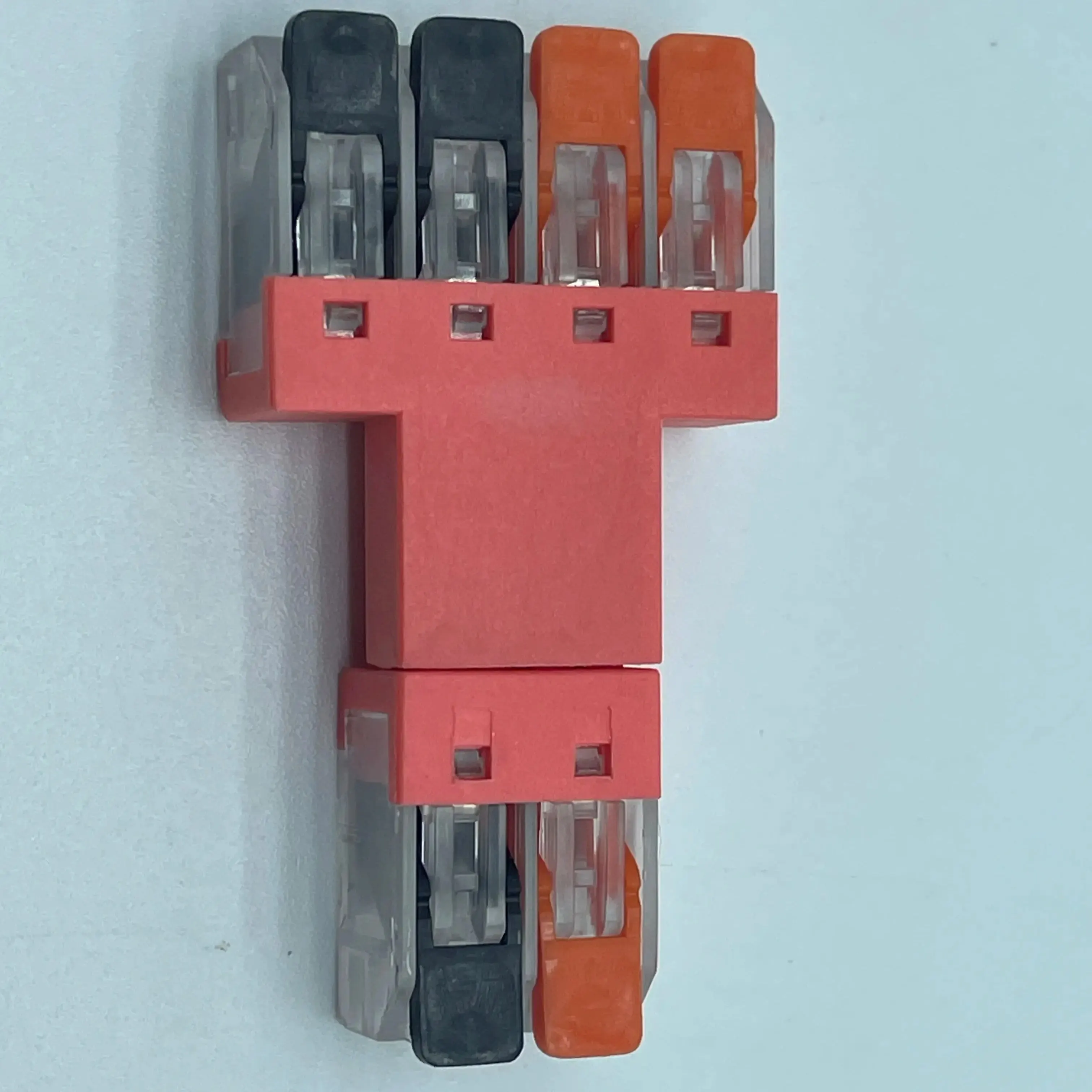 The Wiring Terminal Is Inserted Into The Quick-connect Terminal. The Cable Connector Is Connected To The Quick-connect Connector