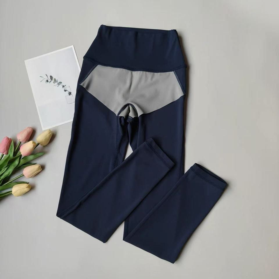  No Underwear Required, Back Waistband Pocket, Bare Feel, Seamless Peach Butt Yoga Cropped Pants, Sports Fitness Pilates Trousers 