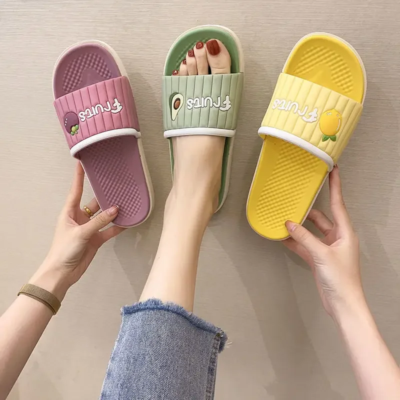 Flat Slipper Female Summer New 2025 Indoor House Comfortable Cute Sandals With Promotion Hot Casual Face Home Slippers Woman Hot