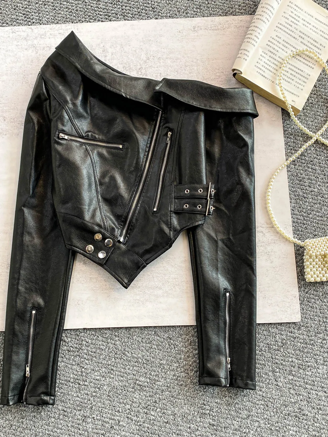 Cool Sle Slim Fit Biker Leather Jaet One oulder Zipper da donna Faionable Sli Casual Long Sve Color