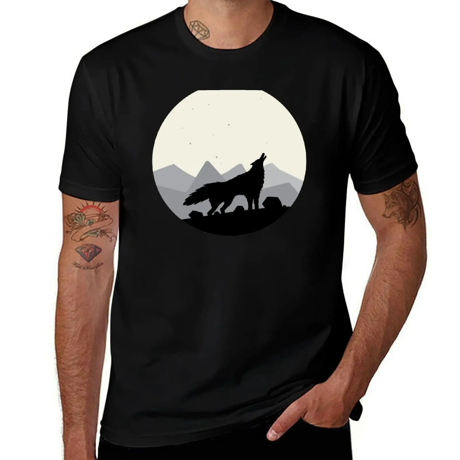 Wolf Howling at the Moon T-Shirt Casual Streetwear Short Sleeve Tee T-Shirt