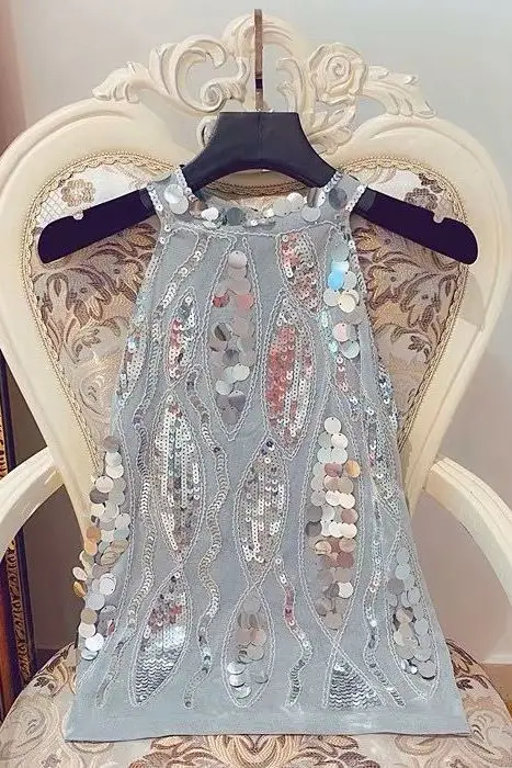 

2025 Summer New Wavy Sequin Halter Top for Women Sleeveless Sparkly Vest Chic Fashionable Tank Top Elegant Party Style Blouse