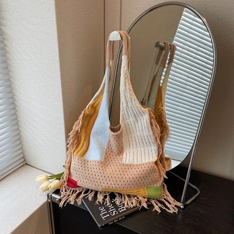 

Large Capacity Exquisite Shoulder Bags Personality Color Knitting 2025 Fashion Bags for Women Tassel Stylish Design Tote Bags