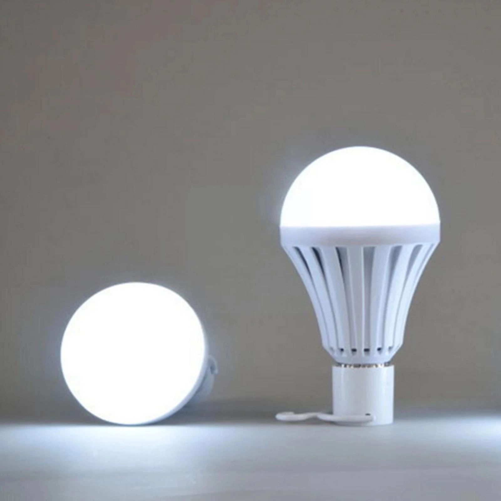 E27 5W 7W 9W 12W Smart Emergency Light LED Bulb 220V Rechargeable For Home Corridor Garage Emergency Lamps LED Light EL