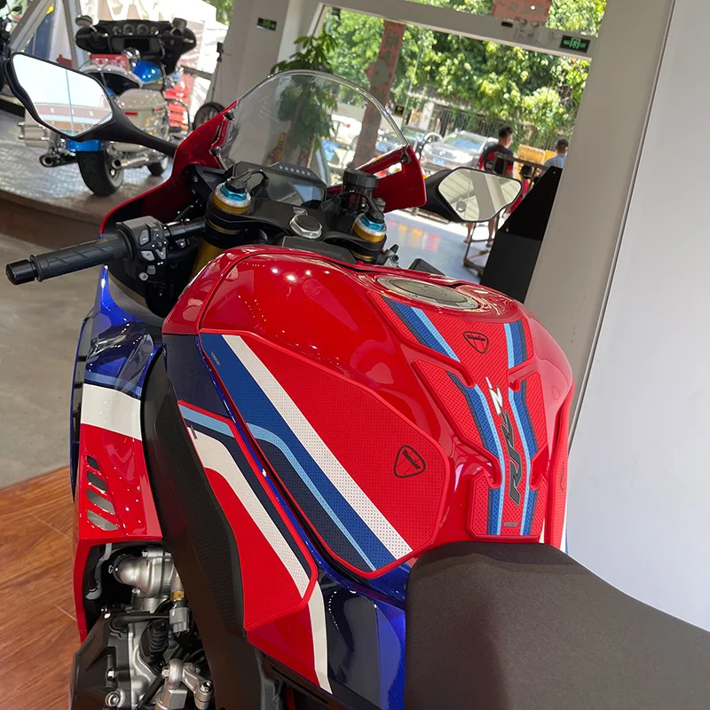 For Honda CBR1000RR-R SP CBR1000RRR Motorcycle Tank Pad Protector Sticker Decal Gas Knee Grip Tank Traction Pad Side new model
