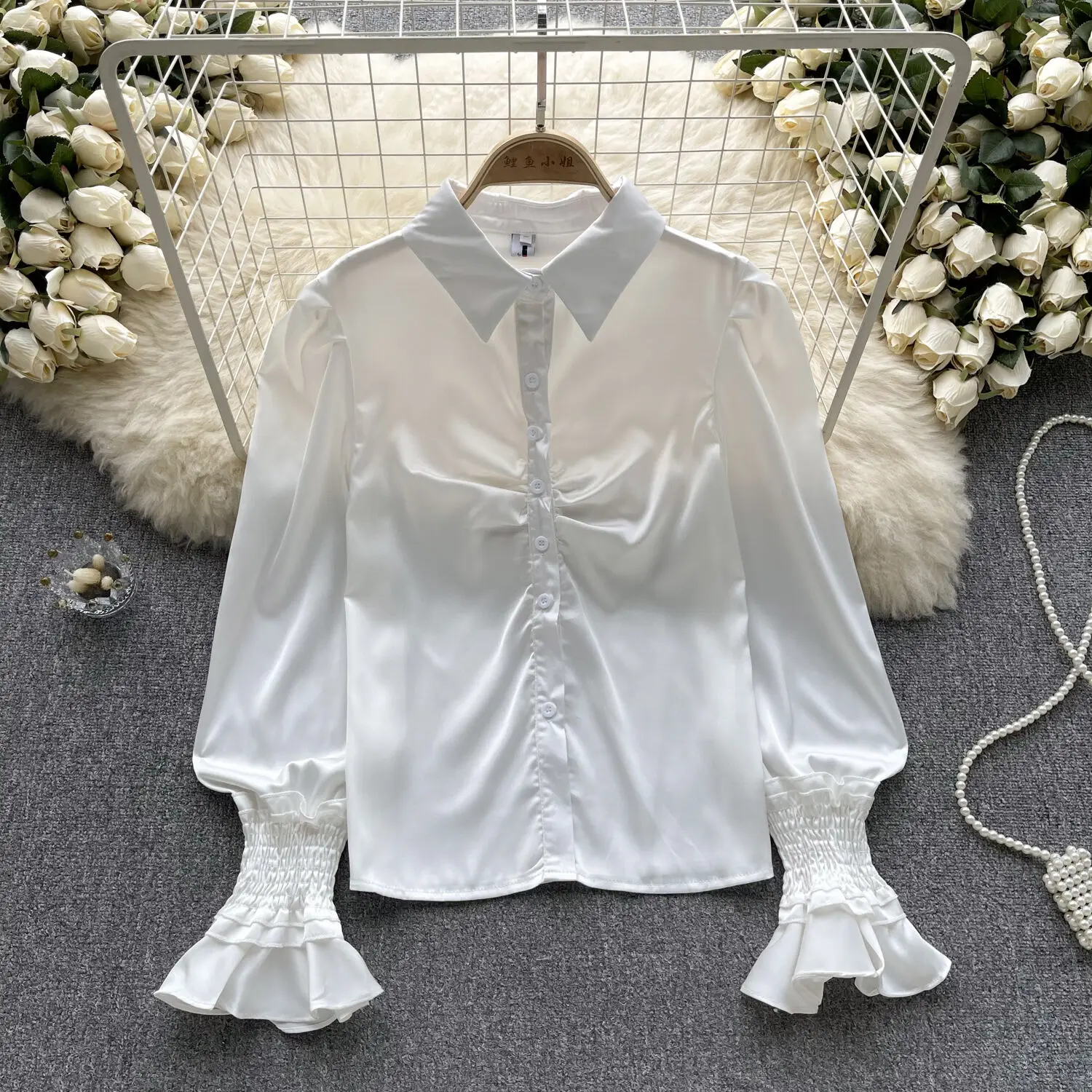 Vintage Shirt Women Unique Luxury Pleated Long Sleeve Formal Shirt Laides Fashion Single Breasted Satin Work Office Shirt Top