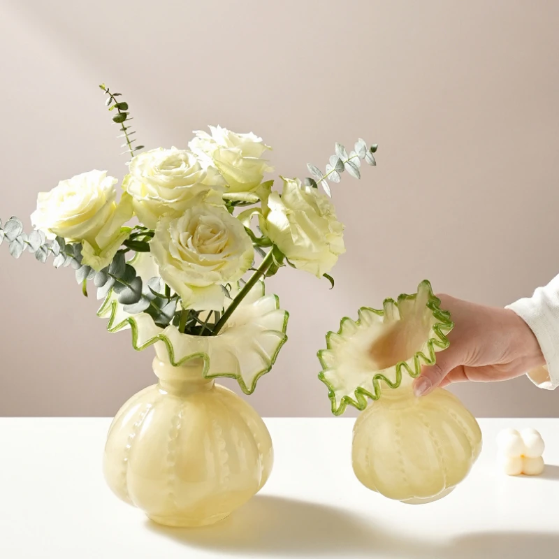 Shaped Glass Vase Wave Edge European Floral Bottle Handmade Terrarium Vase Flower Accessories for Home Decorative Container