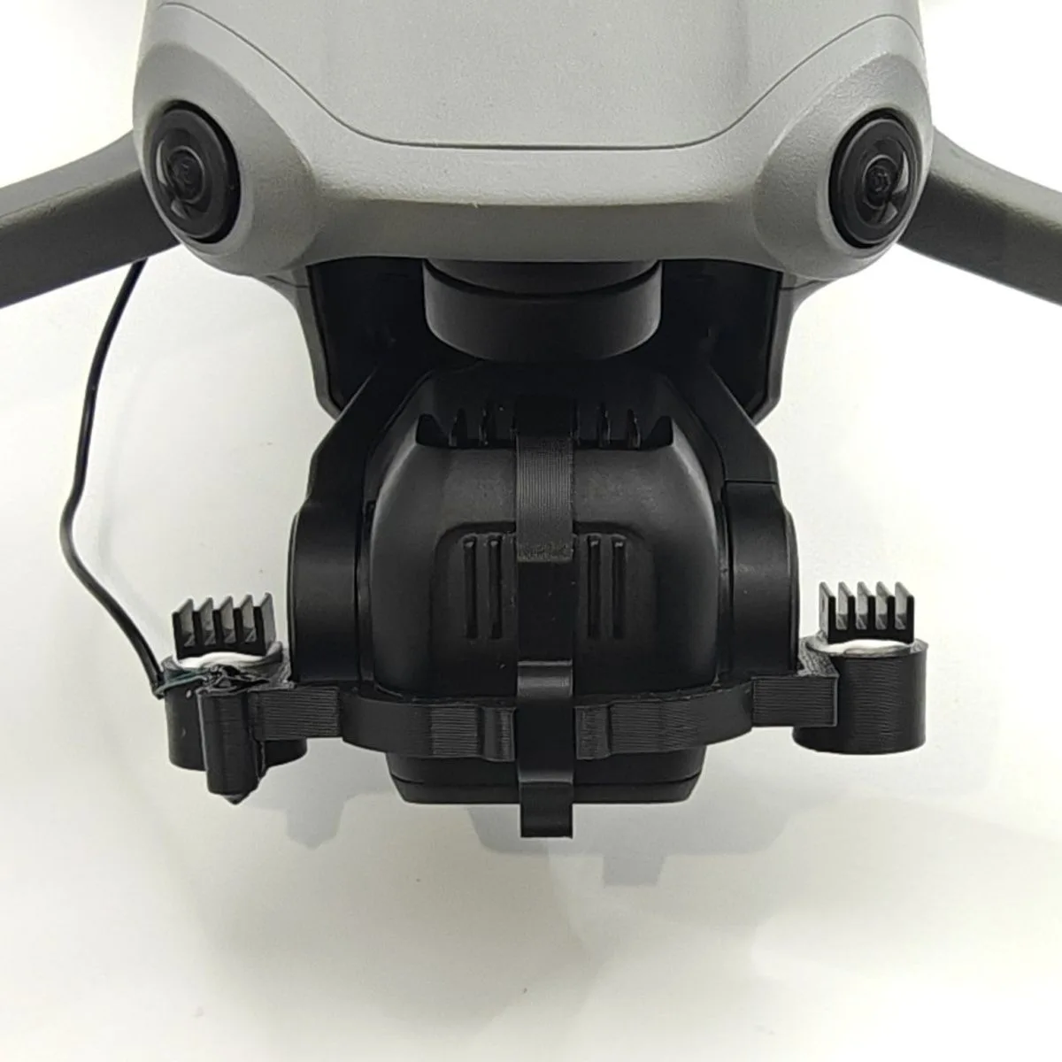 

Настольная лампа DJI Air3S Cloud с креплением на заднюю панель и двойным переключателем для ночного освещения, вращающаяся в синхроне с системой панорамирования и наклона.