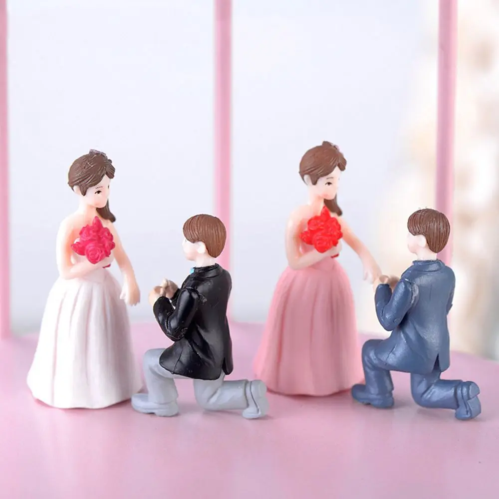 PVC Girl Home Decoration Fairy Garden Proposing Bonsai Couple Figurines Marriage Lover Miniatures Wedding Doll Ornaments