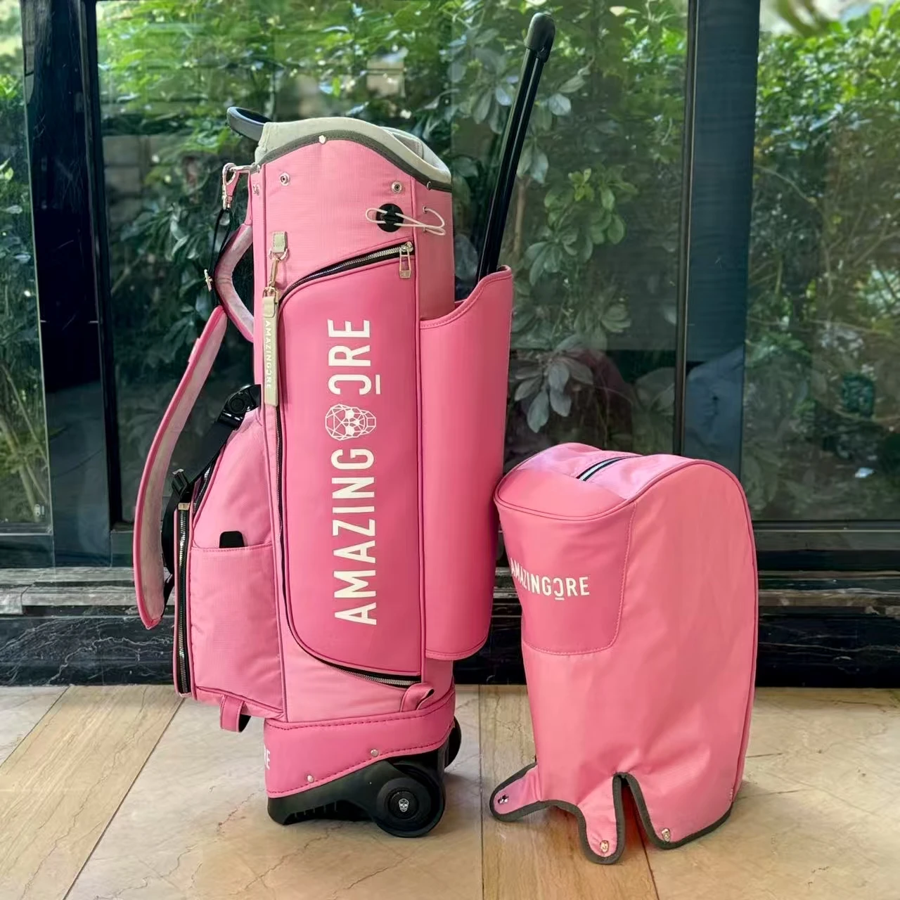 حقيبة حامل جولف وردي 2025 للنساء، حقيبة نادي جولف خفيفة الوزن للسيدات، حقيبة كرة عصرية للمعدات الرياضية بعجلات