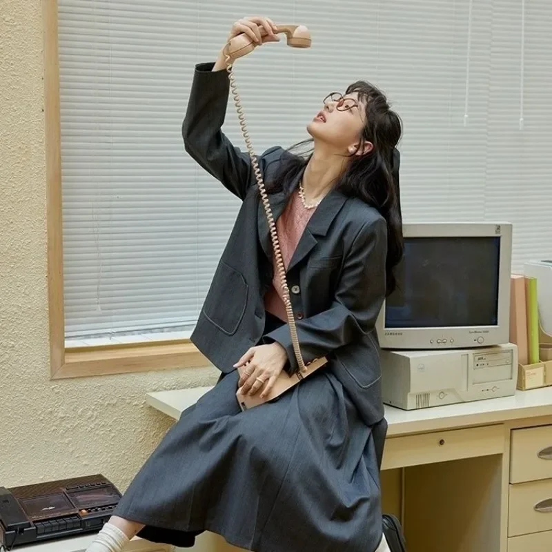 

Художественный женский пиджак в Корейском стиле, винтажный ретро-винтаж, красочные нерегулярные пуговицы, универсальный повседневный пиджак в консервативном стиле, весенне-осенний пиджак