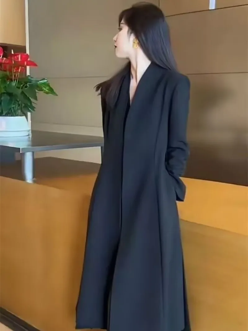 High-Quality Women's Clothing Spring 2026 New Temperament Fashionable Solid Color Clean Version Trench Coat Black Windbreaker - view 5
