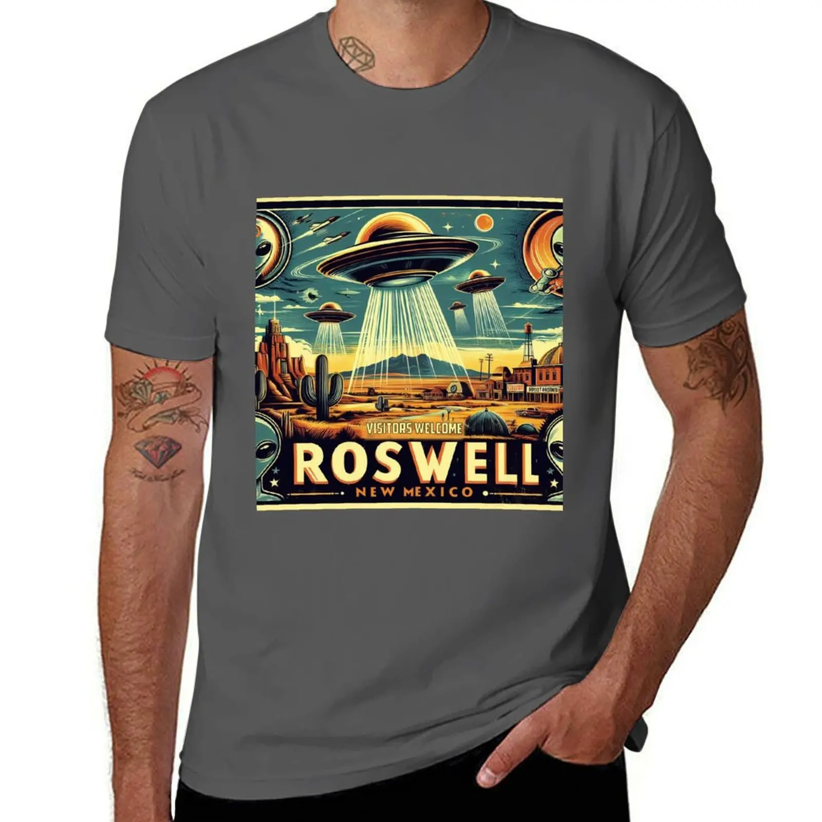 

POSTER (Visitors TOURISM ROSWELL Welcome!) T-Shirt Holiday Casual Short Sleeve Top