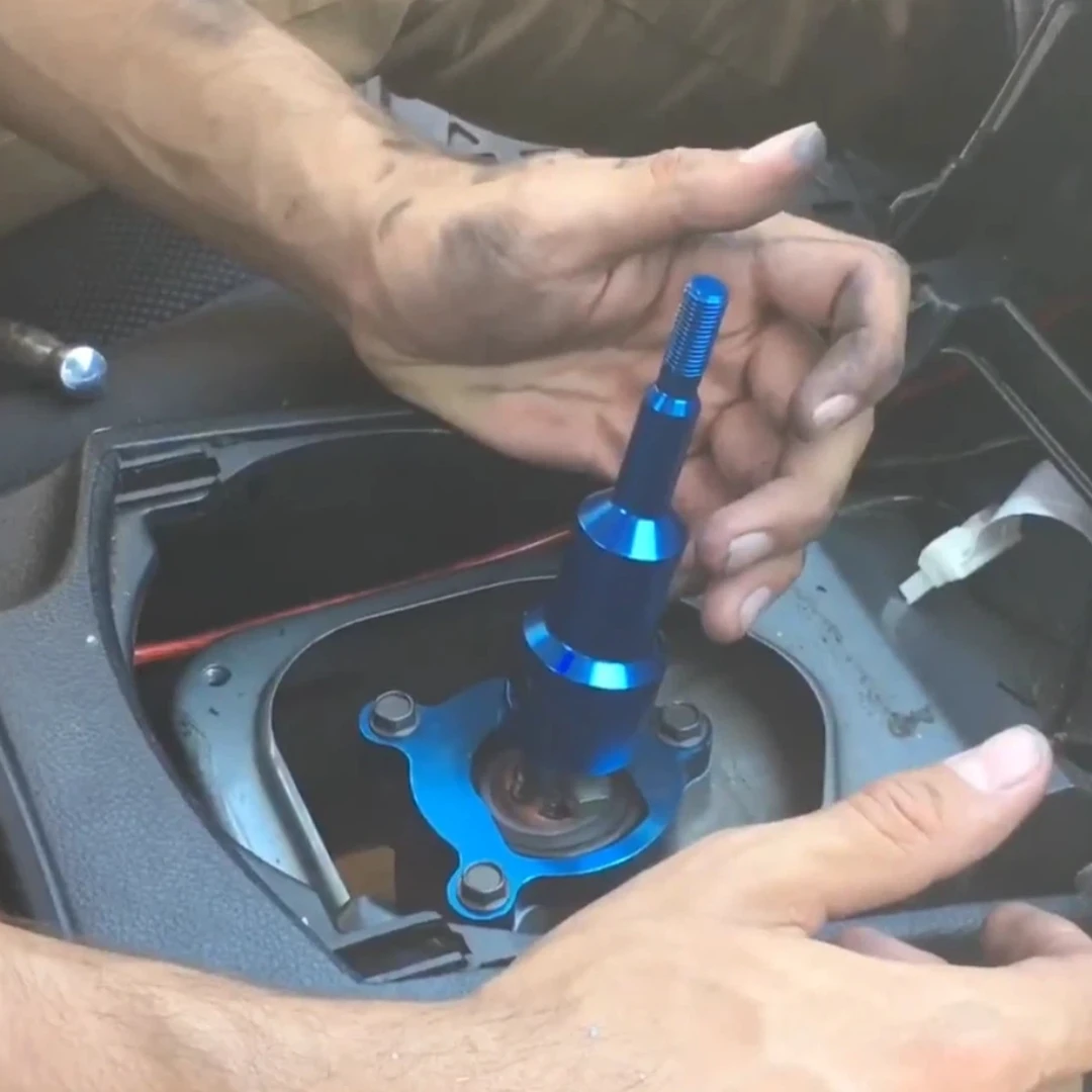 Modified gear shift lever is applicable to Nissan 350Z, 370Z, Z33, Z34 and Infiniti G35, G37
