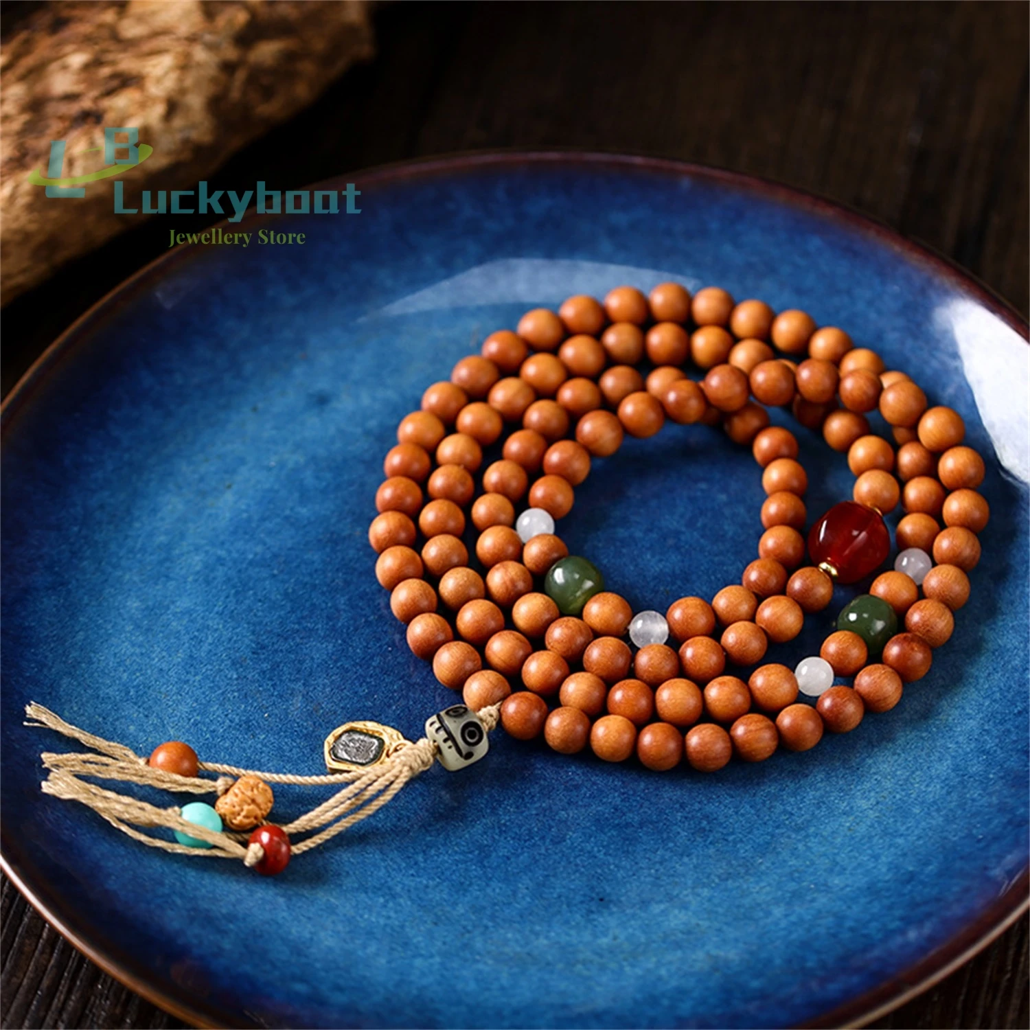 

Natural sandalwood subtle fragrance floating wrist fragrance China-Chic personality versatile men and women multi circle rosary