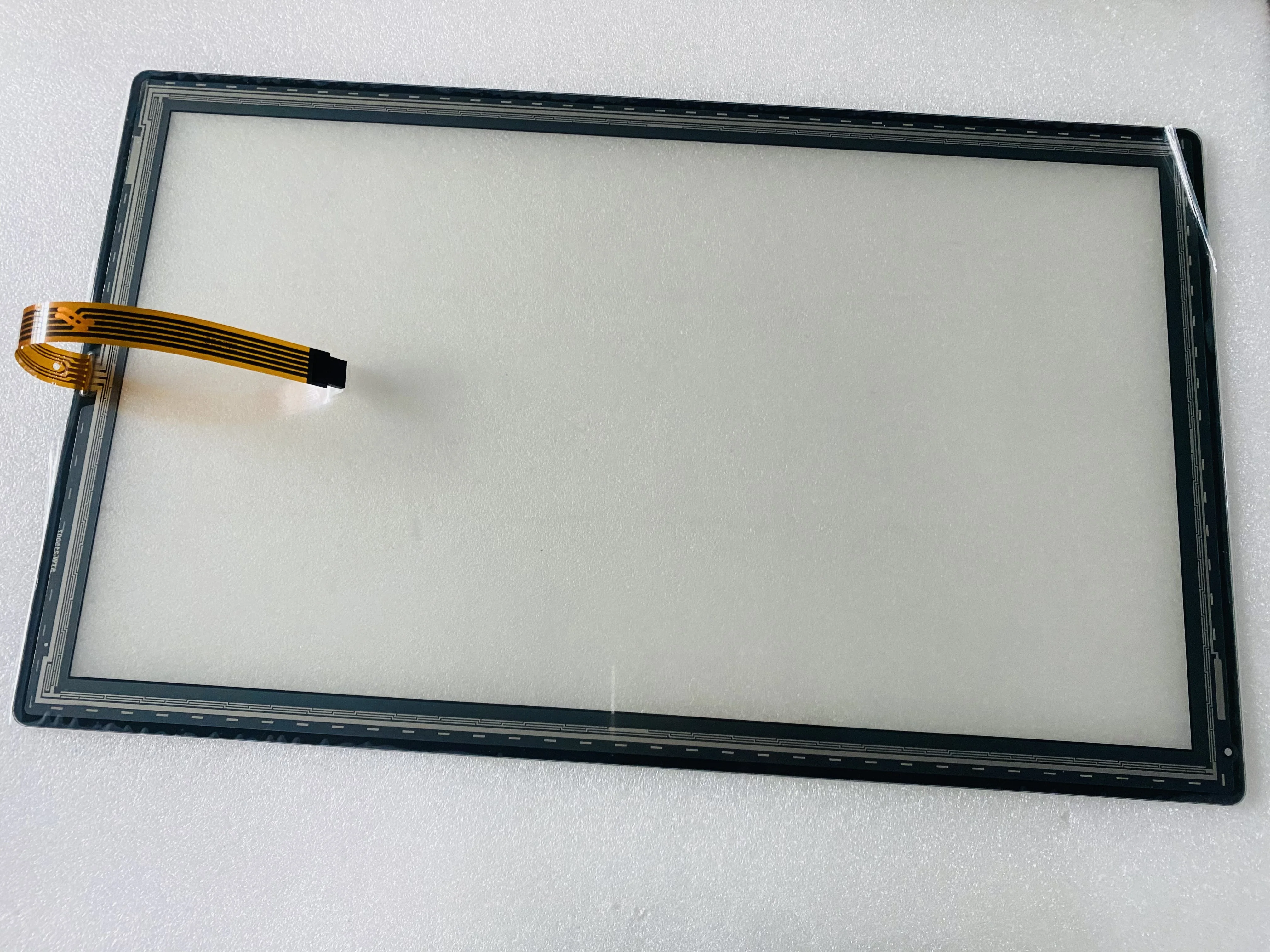

E000906 SCN-A5-FZW21.5-Z01-0H1-R 21.5‘’ -- Touchpad Resistive touch panels Screens