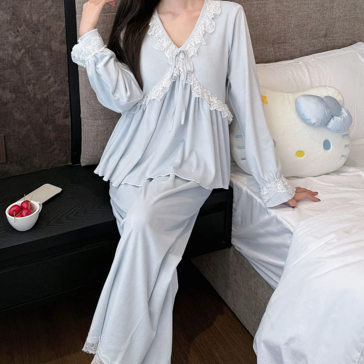 island-velvet-new-autumn-and-winter-simple-long-sleeved-pants-thick-sleepwear-round-neck-outerwear-women's-home-clothes