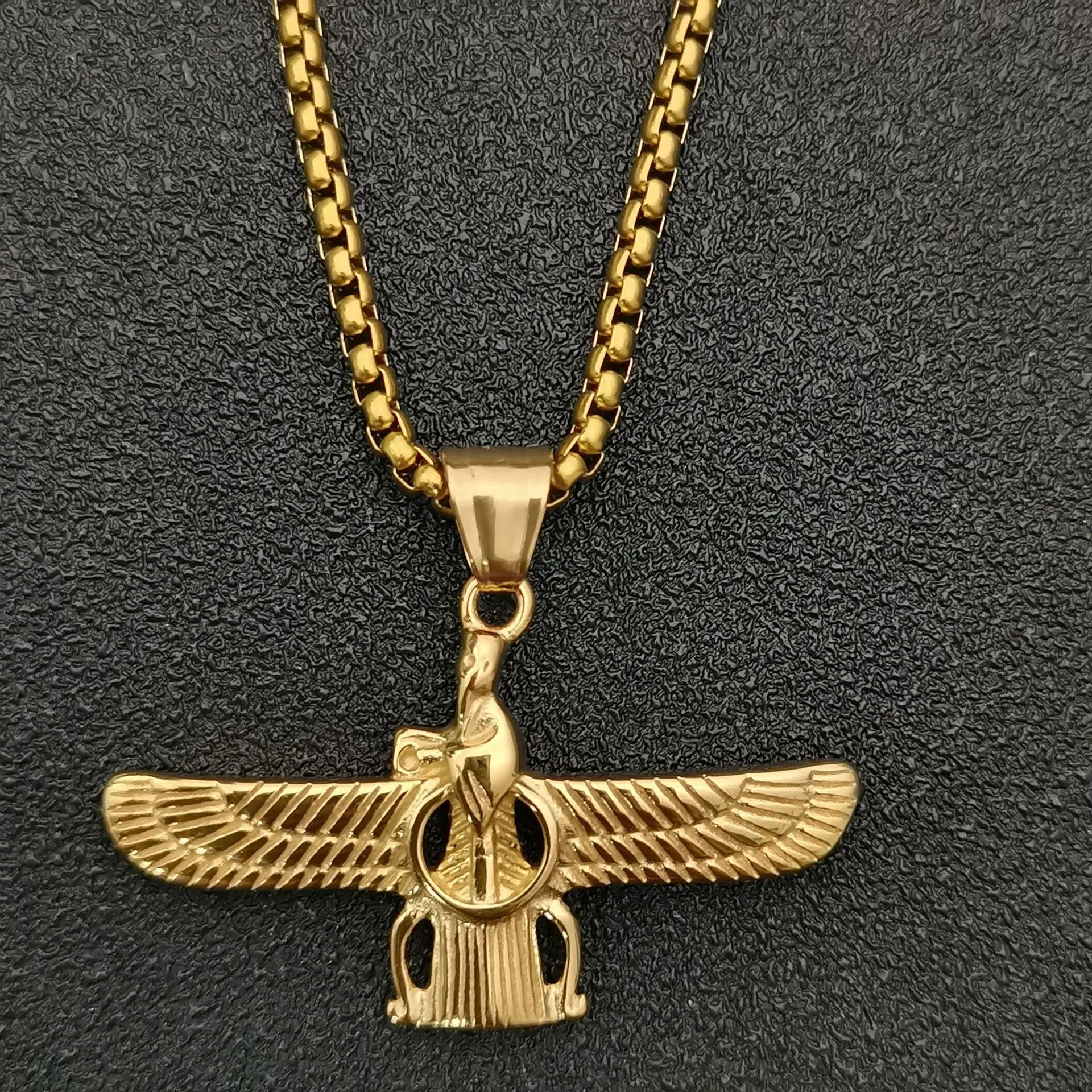 Zoroastrian Farvahar الجناح سلسلة بدلاية قلادة الفولاذ المقاوم للصدأ مجوهرات Achaemenian إيران الفارسي هدية للرجال النساء الملحقات