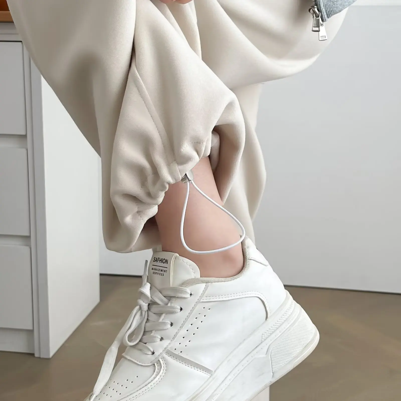 XXXXL موضة حجم كبير المرأة سراويلي حريمي جديد الخريف والشتاء عادية ومتعددة الاستخدامات سميكة الصوف منحني بنطلون 2582