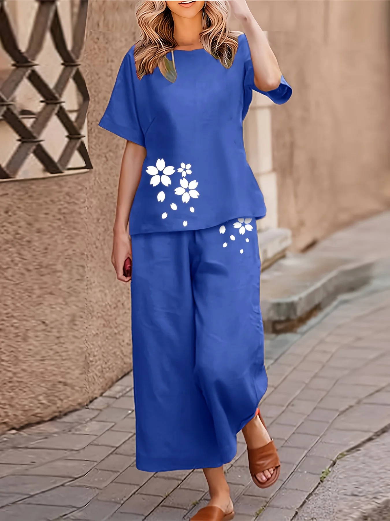 Dandelion Print Loose Fit Pajama Set, Casual Short Sleeve Round Neck Top & Wide Leg Cropped Pants, Women's Sleepwear