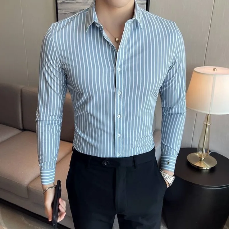 

Мужская синяя полосатая вышитая рубашка с длинным рукавом в деловом стиле, повседневная корейская приталенная рубашка, весенне-осенняя одежда, стильный топ ​