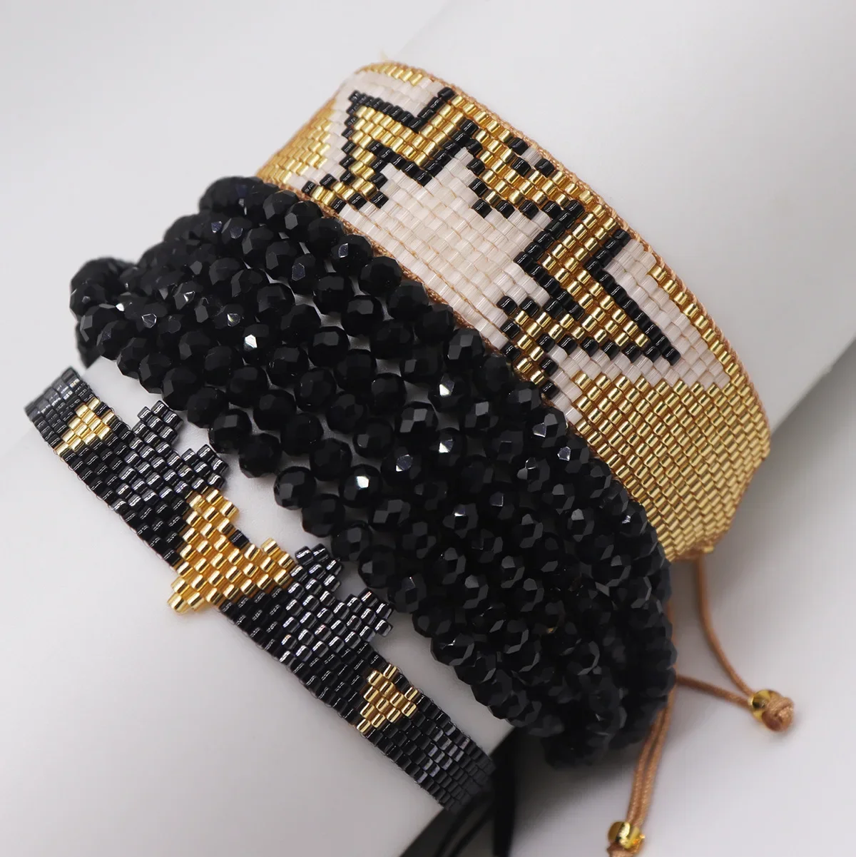 Rice bead bracelet Crystal Multilayer Geometry Design Originality Heart Hand knitting Bohemia Adjustable Fashion Beaded bracelet