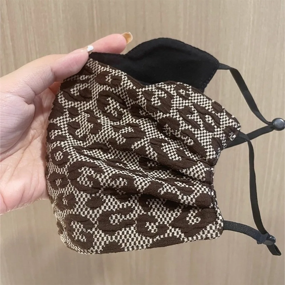 Nova estampa de leopardo máscara quente lavável respirável máscara facial à prova de poeira sexy facial gini outono e inverno