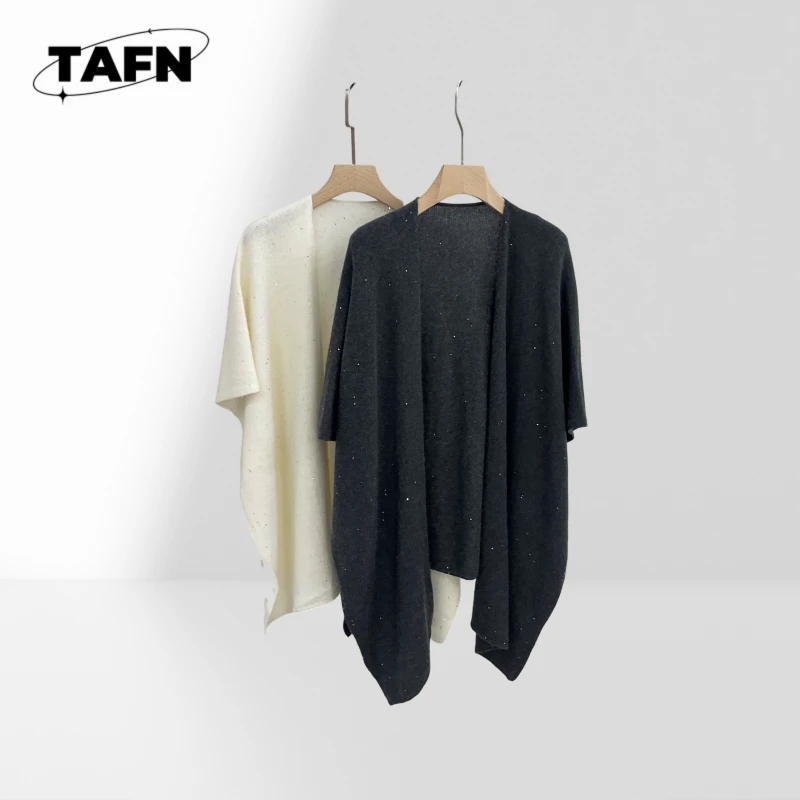 

Кашемировый кардиган-свитер — мягкий, теплый и идеально подходит для повседневных случаев Премиум-качество и вневременной дизайн AI0311