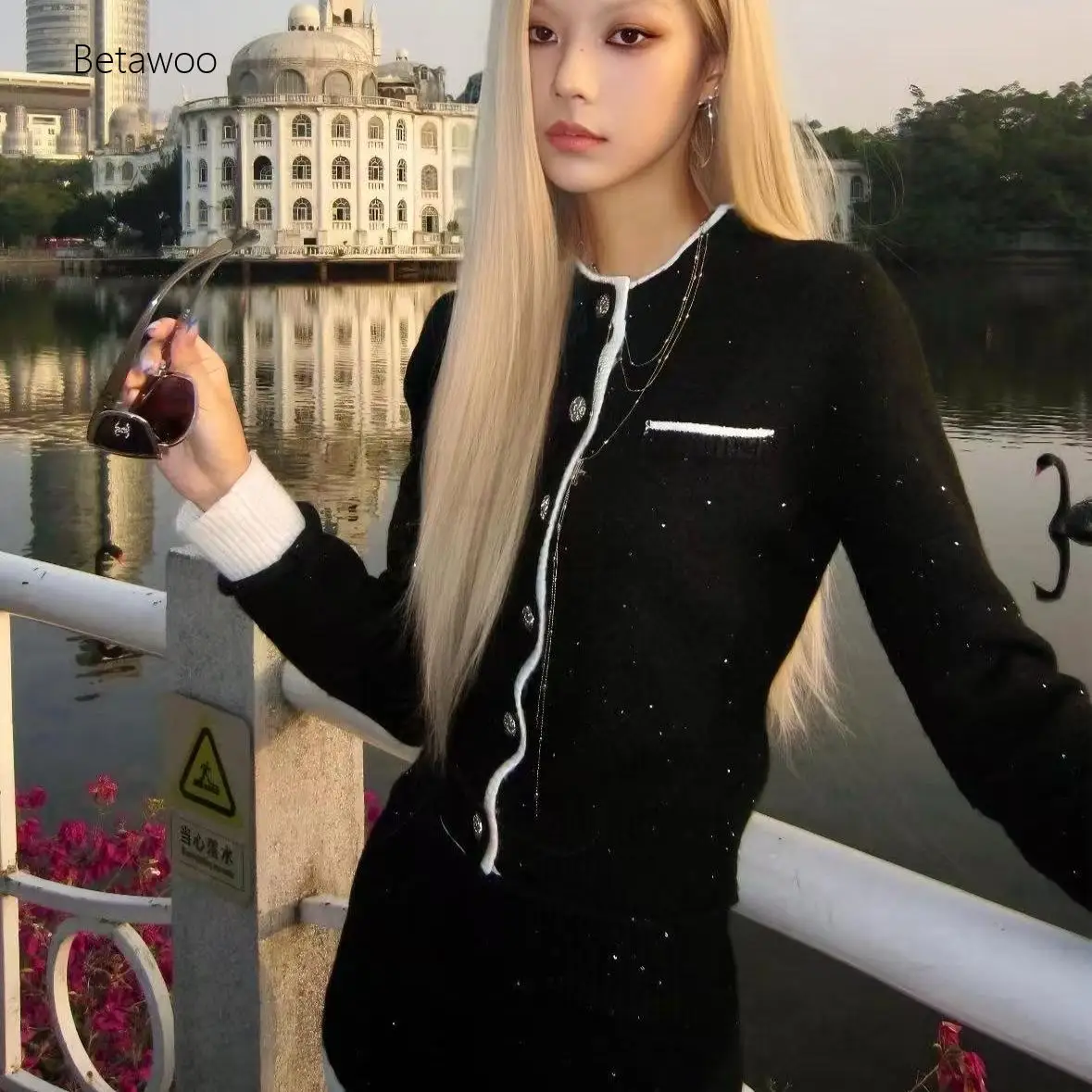 

Women's Black Sequin Knit Cardigan and Shorts 2 Piece Set Elegant Small Fragrance Style Outfit Fashion Matching Set
