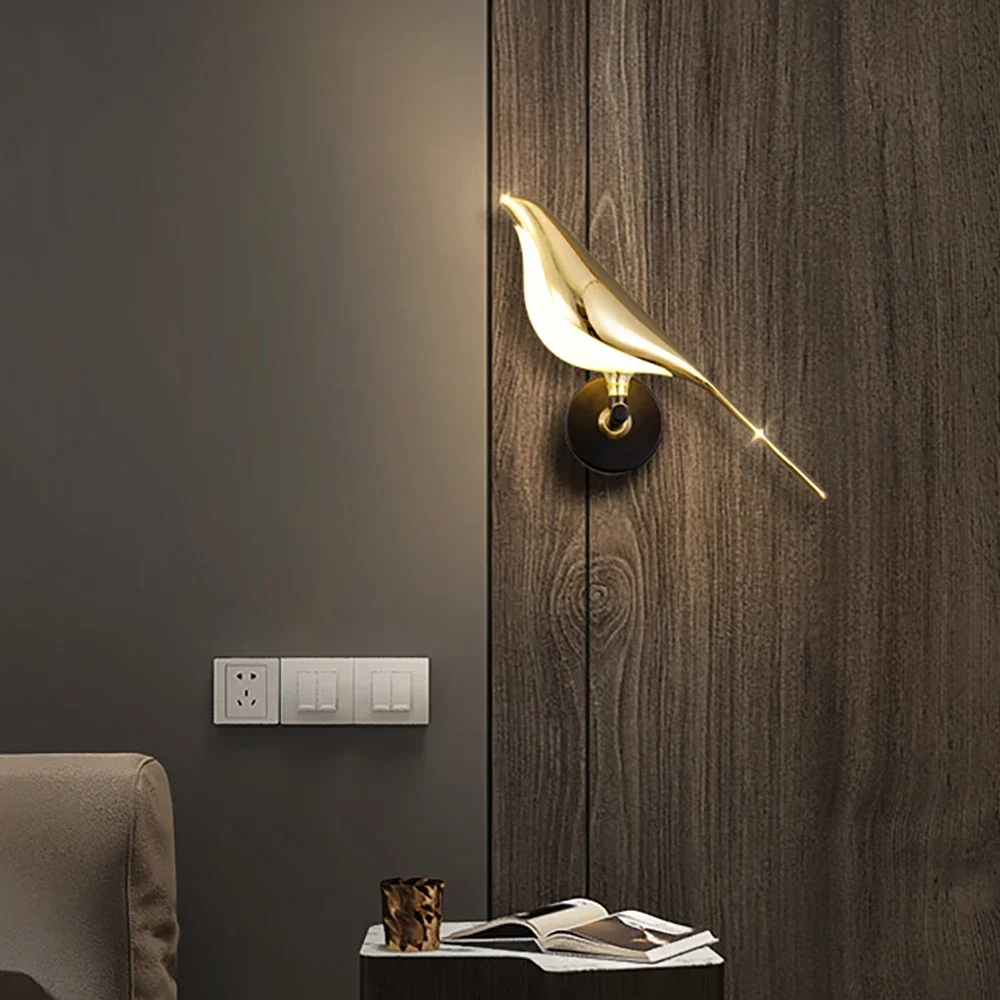 Nordic LED Wall Lamps Gold Sroka Bird Do Salonu Sypialni Przyłóżku Obrotowy Kinkiet Ścienny Lampa Wisząca Dekoracyjne Oświetlenie Lustre