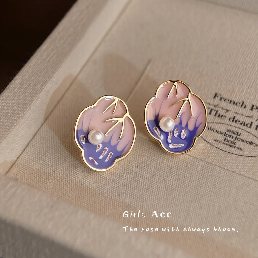 

Monet Garden Oil Painting Style Enamel Hand Painted Glazed Pearl Earrings Vintage Court Retro Mid Century Fashion Ear Drops