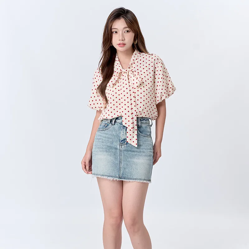 

New French summer beautiful polka dot shirt Hong Kong style retro temperament tie-up loose design short-sleeved top