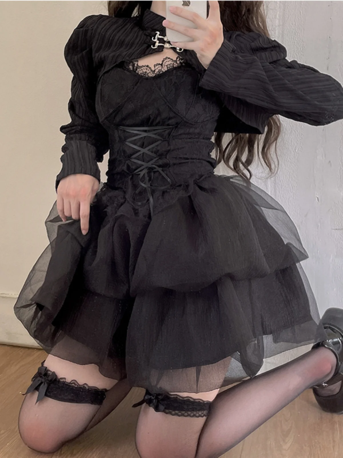 2025 Spring and Autumn Gothic Princess Lolita Dress Suit Women's V-neck Design Slimming and Shaping The Waist Short Dress
