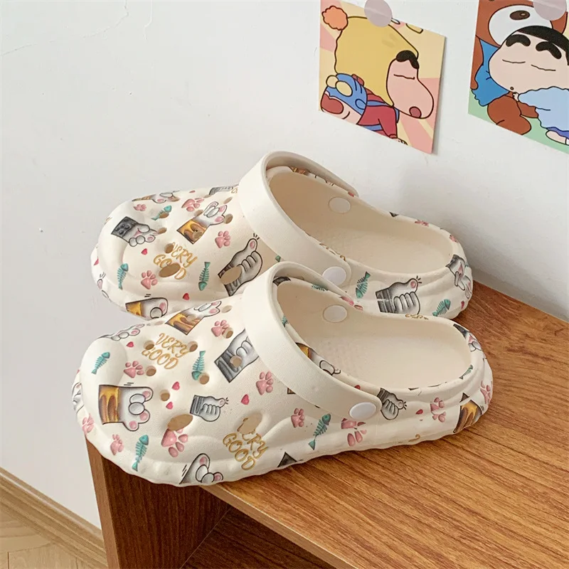 

Женские летние тапочки с граффити, милые уличные тапочки, противоскользящие для домашнего использования, обувь с перфорированной толстой подошвой на лето